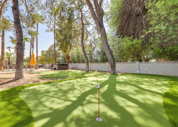 Pool, Hot Tub: Family-friendly Scottsdale Home!