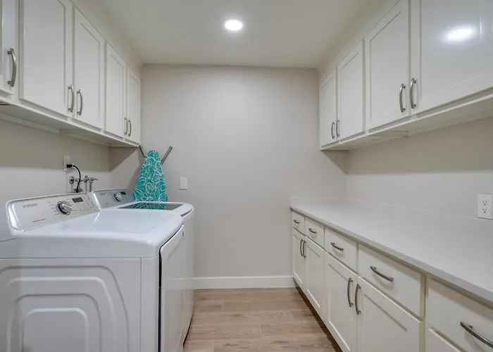 Pool, Hot Tub: Family-friendly Scottsdale Home! Phoenix