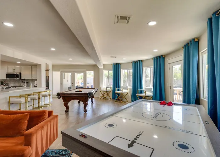 Pool, Hot Tub: Family-friendly Scottsdale Home! *